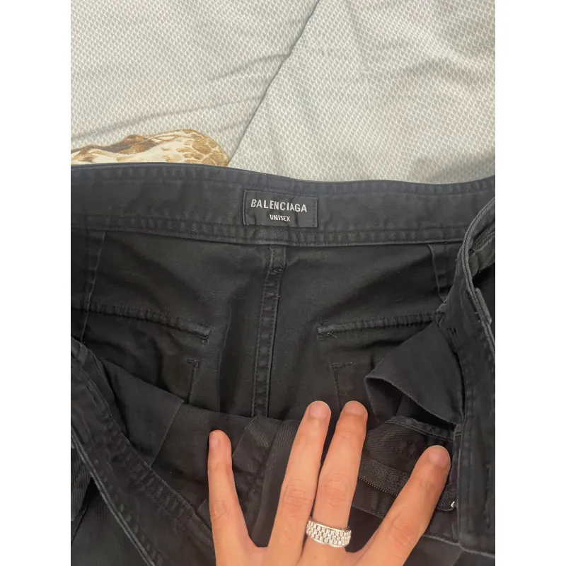Quần short Cargo Thời Trang Nam Balenciaga size L màu đen 931911