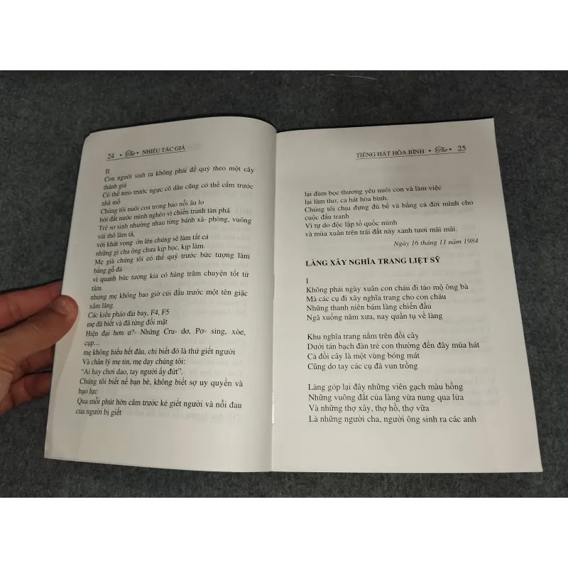 TIẾNG HÁT HOÀ BÌNH (THƠ) 729332