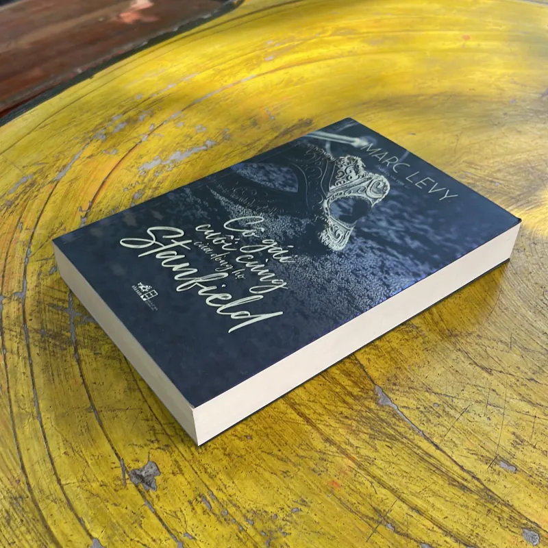 CÔ GÁI CUỐI CÙNG CỦA DÒNG HỌ STANFIELD - MARC LEVY 996989