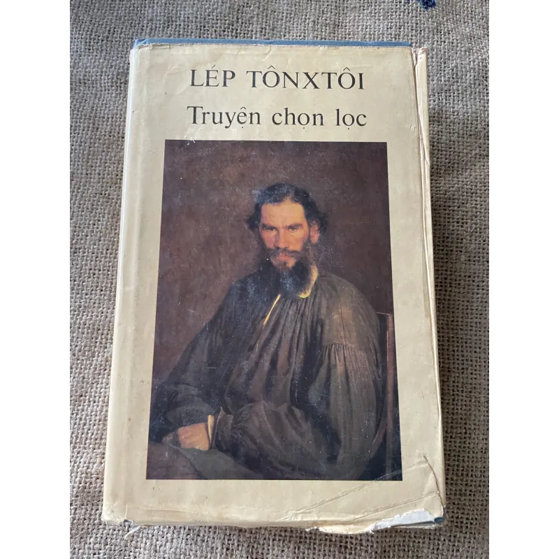 Tuyển tập truyện ngắn Tolstoy-  sách in tại Nga , bìa cứng 789609