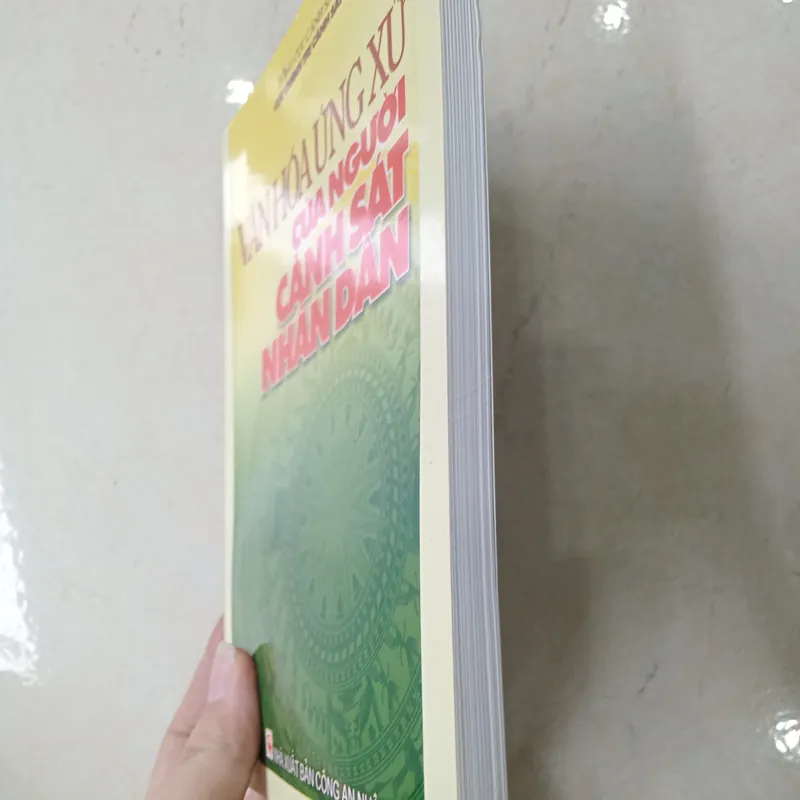 Văn Hoá Ứng Xử Của Người Cảnh Sát Nhân Dân 📚 711449