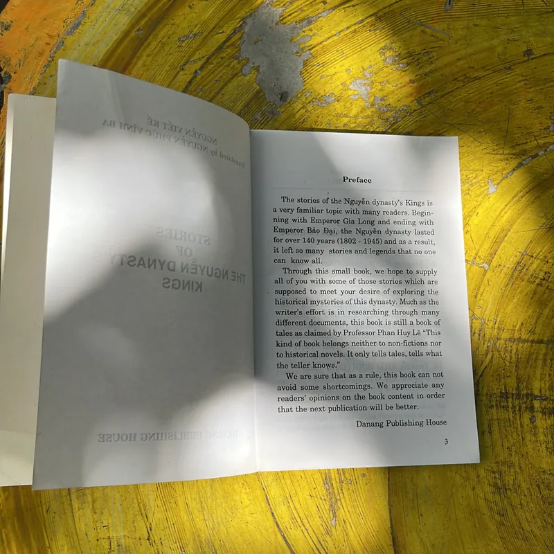 COMBO STORIES OF THE NGUYỄN DYNASTY’S KINGS & CA DAO  VIỆT NAM - I CA DAO DEL VIETNAM 735790