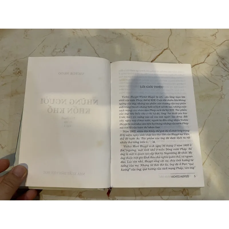 Những người khốn khổ trọn bộ 3 tập (c) 992311