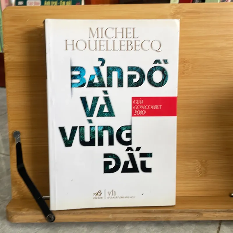 Bản đồ và vùng đất 727421