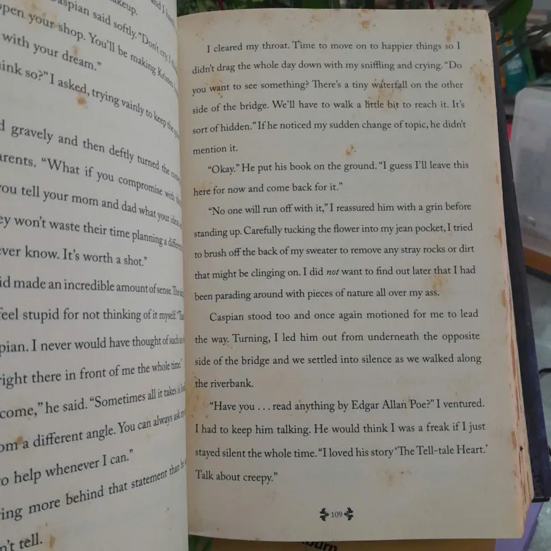 THE HOLLOW - FESSICA VERDAY 977380