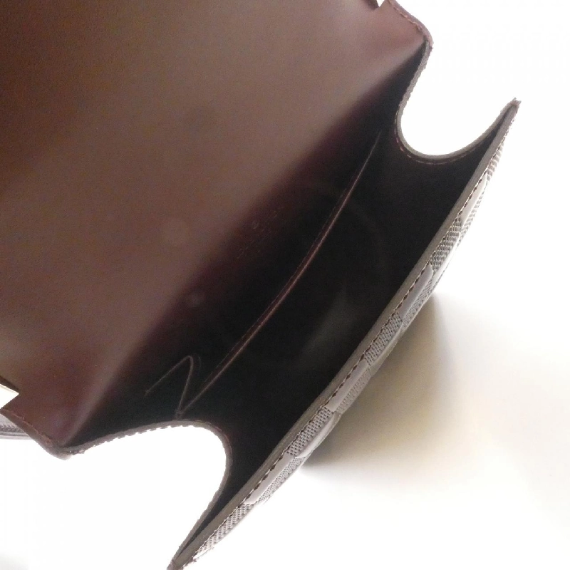 Túi xách vai Louis Vuitton Damier Vernis Club M92129 - Hàng hiệu Chính hãng 776470