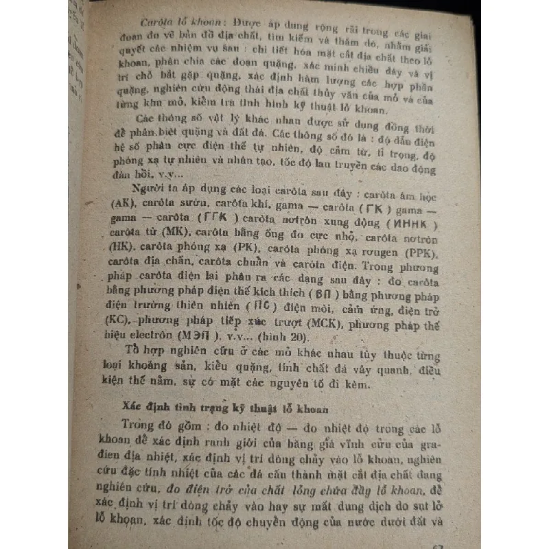 Sách tra cứu của nhà kỹ thuật địa chất - V.X.Kraxulin 713750