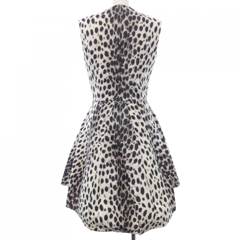 Đầm CHRISTIAN DIOR - Hàng hiệu Authentic 820005