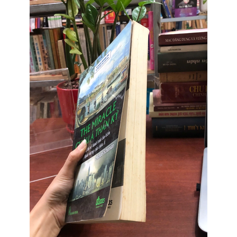 THE MIRACLE CHÂU Á THẦN KỲ - MICHAEL SCHUMAN 465895