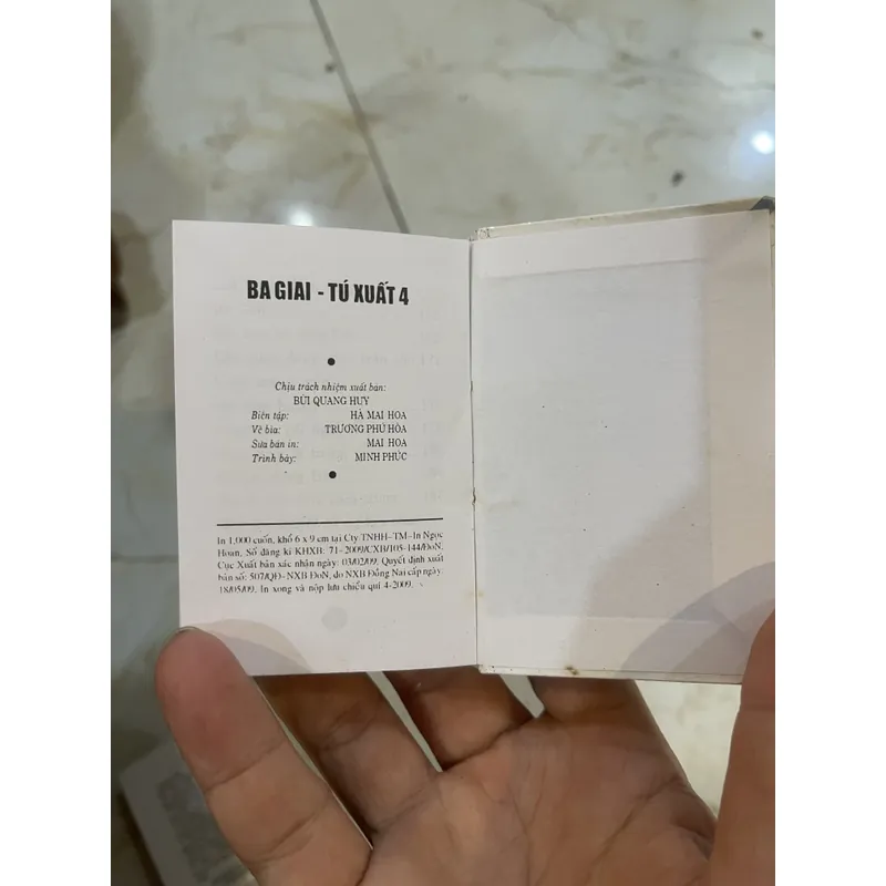 Ba Giai Tú Xuất  730546