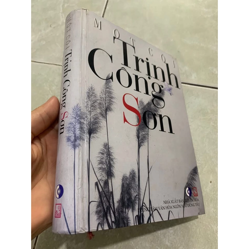 Sách bìa cứng trịnh công sơn  470410