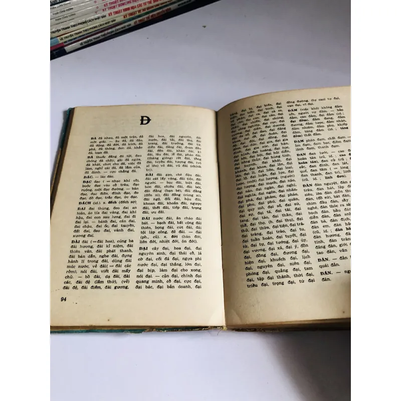 1. 📘 TỪ ĐIỂN CHÍNH TẢ TIẾNG VIỆT 603470