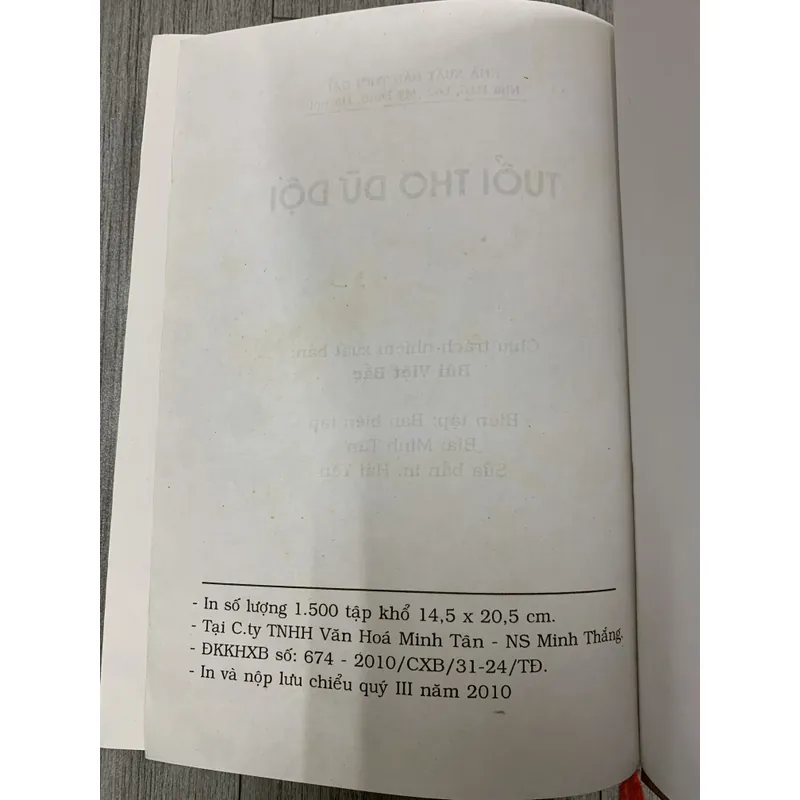 Tuổi thơ dữ dội - phùng quán. 1a4 689741