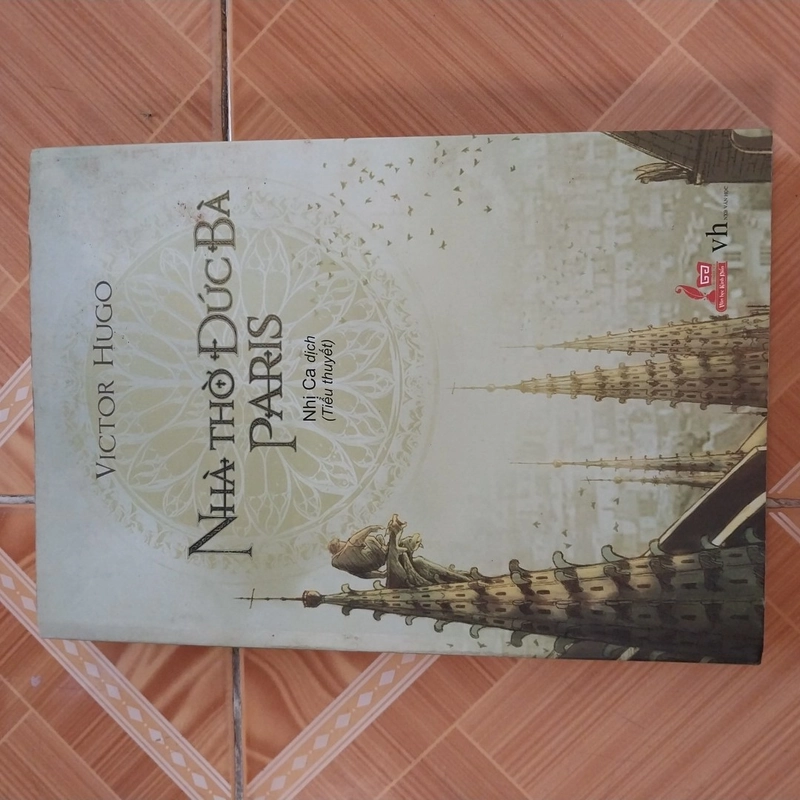 Sách Nhà Thờ Đức Bà Paris - Victor Hugo 547015