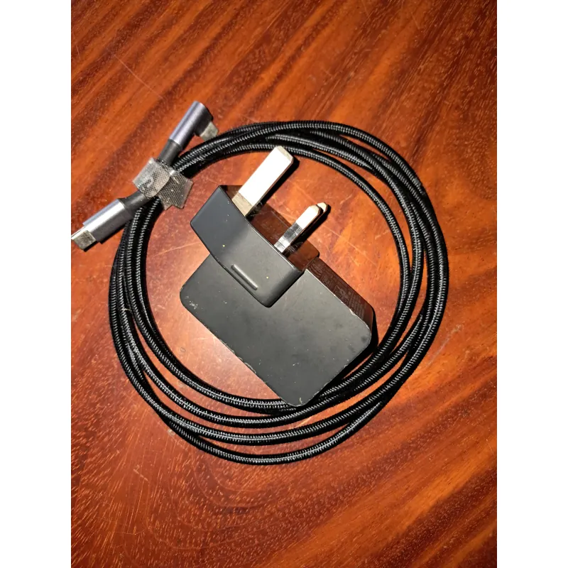 Củ sạc và dây sạc 750968