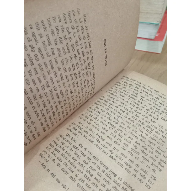 Truyện cổ các dân tộc ít người Việt Nam 195725