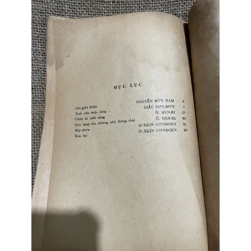 Truyện song ngữ Anh Việt - LOVE OF LIFE - tình yêu cuộc sống 748174