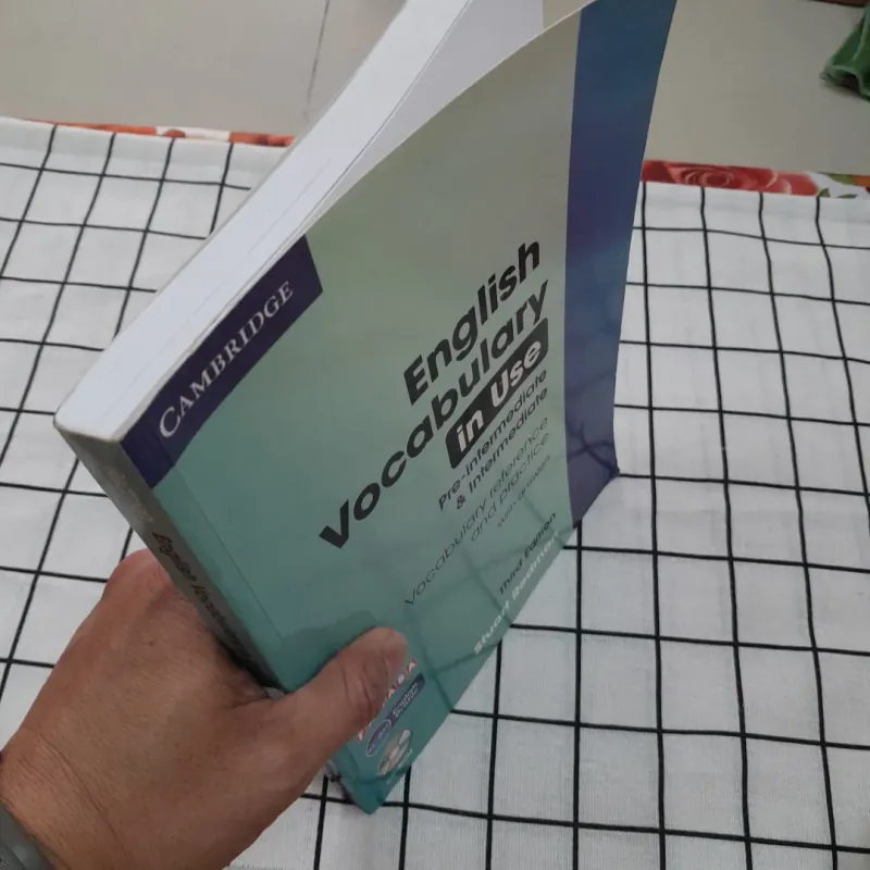 Cambridge English Vocabulary in Use 3rd Ed 2017. Tg Stuart Redman 800034
