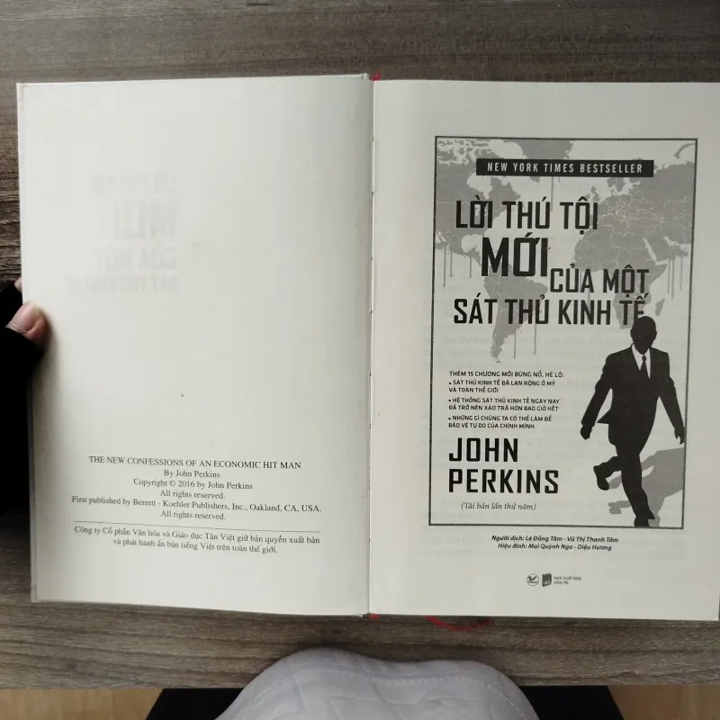 Lời thú tội của một sát thủ kinh tế-John Perkins( bìa cứng)copy 1 936898