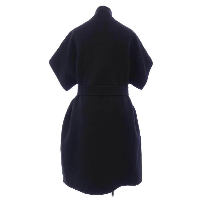 Áo khoác FENDI 638253