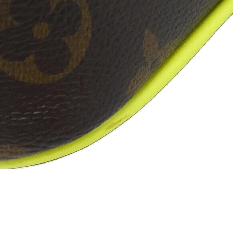 Túi đeo vai Louis Vuitton Monogram Christopher Wearable Wallet M80793 611458