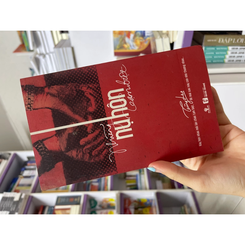 Những nụ hôn tạm biệt - Tùng Leo 495889