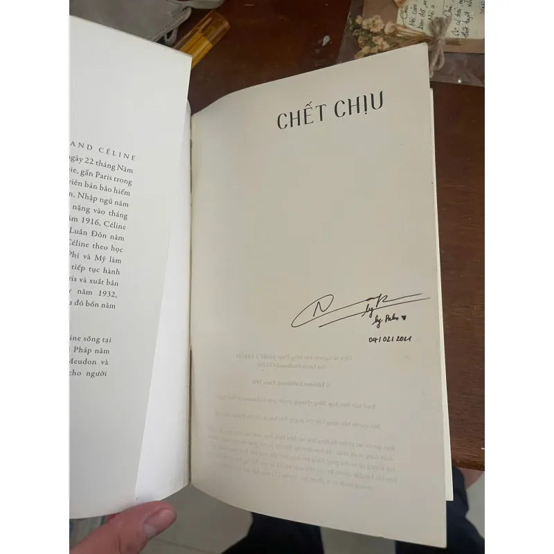 Chết Chịu - Céline, mới 80% (Áo bìa rách 1 đường, Có vết ẩm nhỏ góc dưới, Ruột đẹp) (Hoi) 559107