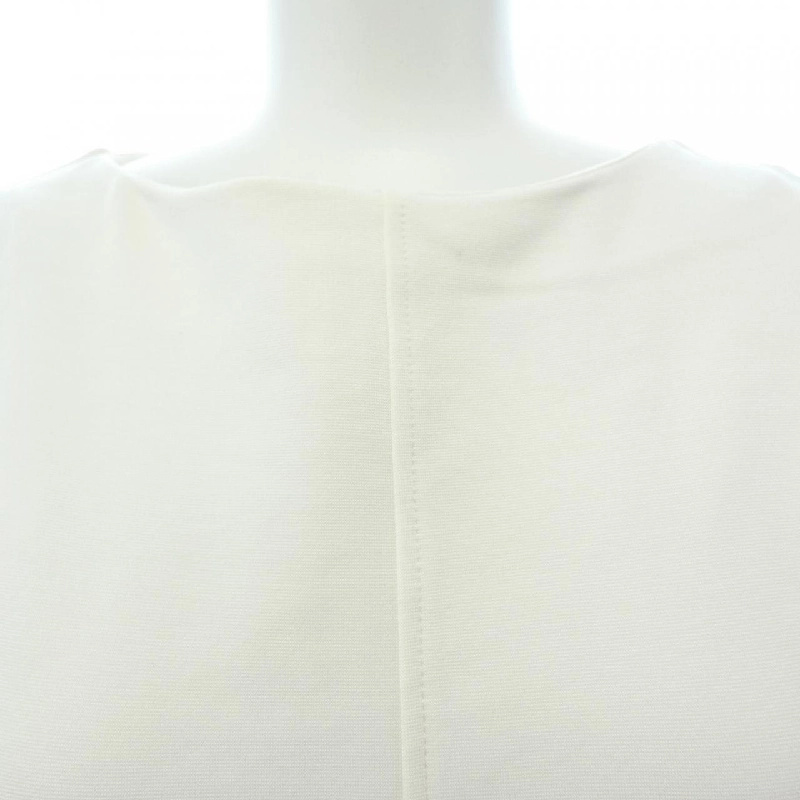 Áo thun UN3D - Hàng hiệu Authentic 824804