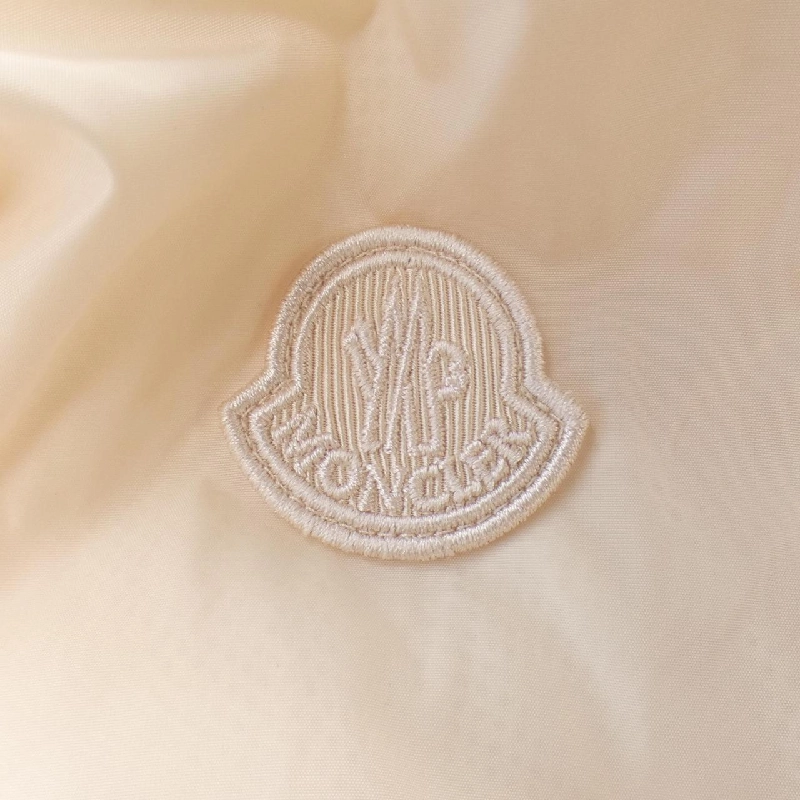 【Khuyến mãi】Áo khoác MONCLER 638140