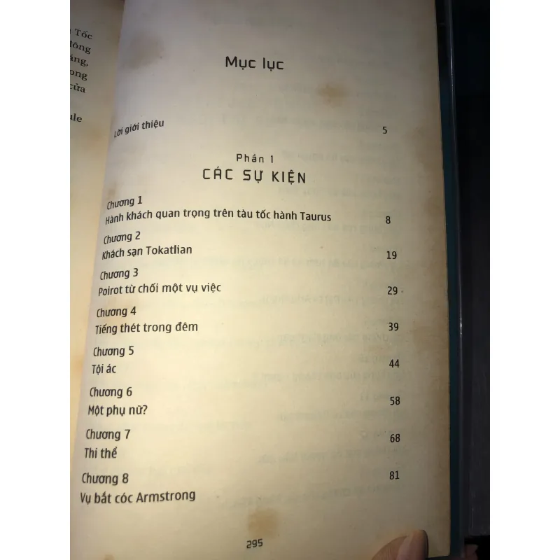 Án mạng trên chuyến tàu tốc hành - Agatha Christie 972667