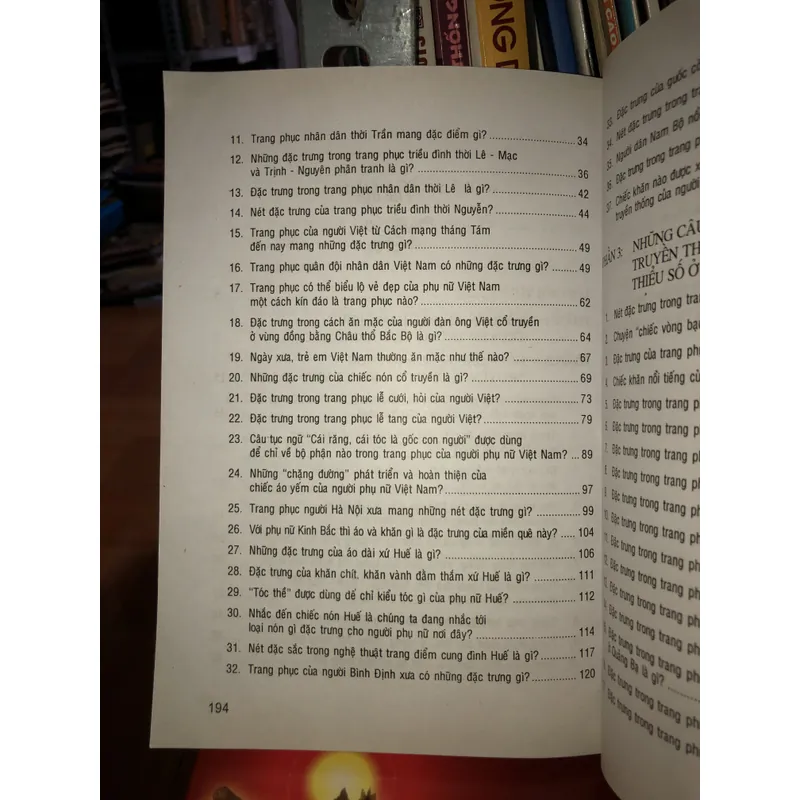 Hỏi đáp về trang phục truyền thống Việt Nam - Phạm Anh Trang 726699