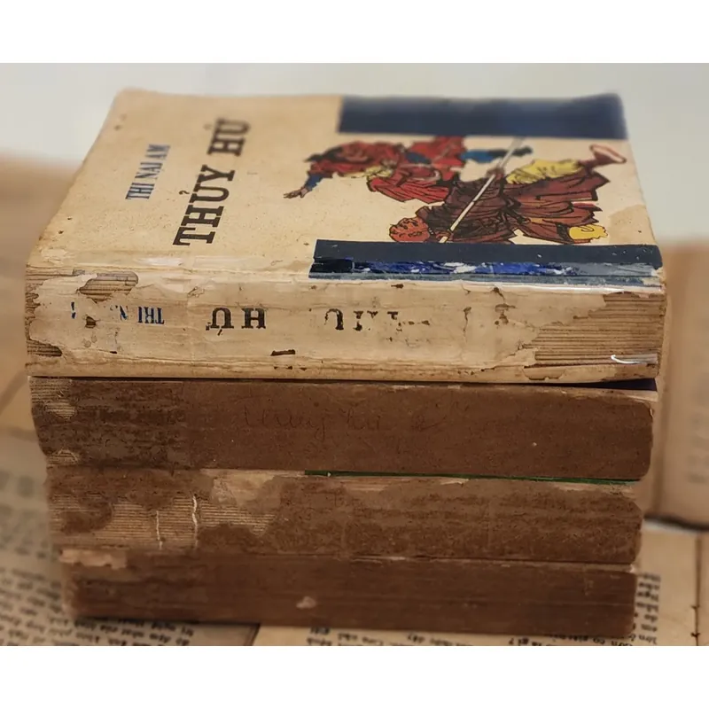 Trọn bộ 4 tập Thủy Hử của tác giả Thi Nại Am 702980