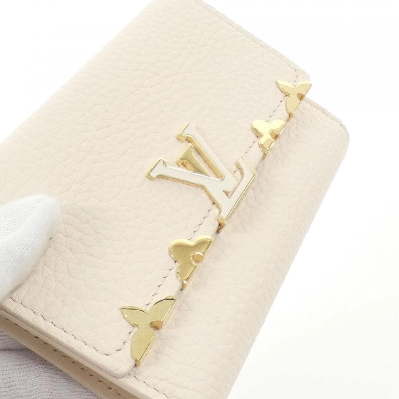 Ví Louis Vuitton Trillon Portefeuille Capucines Compact M11363 623400