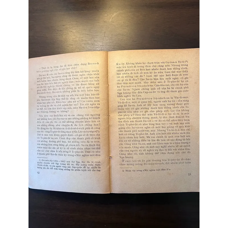 📖 Bà đại sứ (xb 1977) 602479