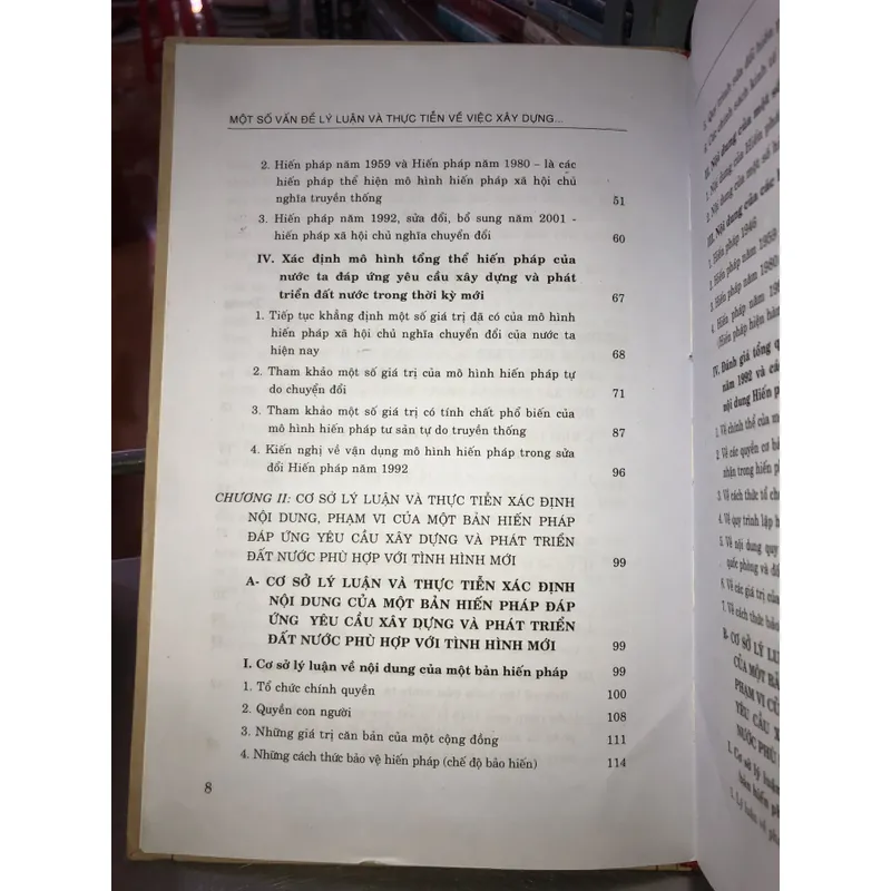 Một số vấn đề lý luận và thực tiễn về việc xây dựng và ban hành hiến pháp  728794
