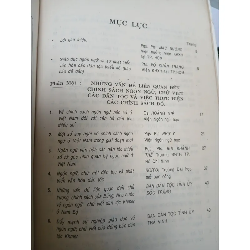 GIÁO DỤC NGÔN NGỮ VÀ SỰ PHÁT TRIỂN VĂN HÓA CÁC DÂN TỘC THIỂU SỐ PHÍA NAM 792243