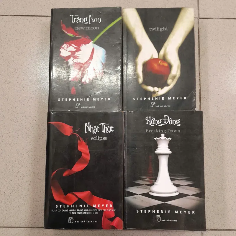 CHẠNG VẠNG, TRĂNG NON, HỪNG ĐÔNG, NHẬT THỰC - MEYER 707079