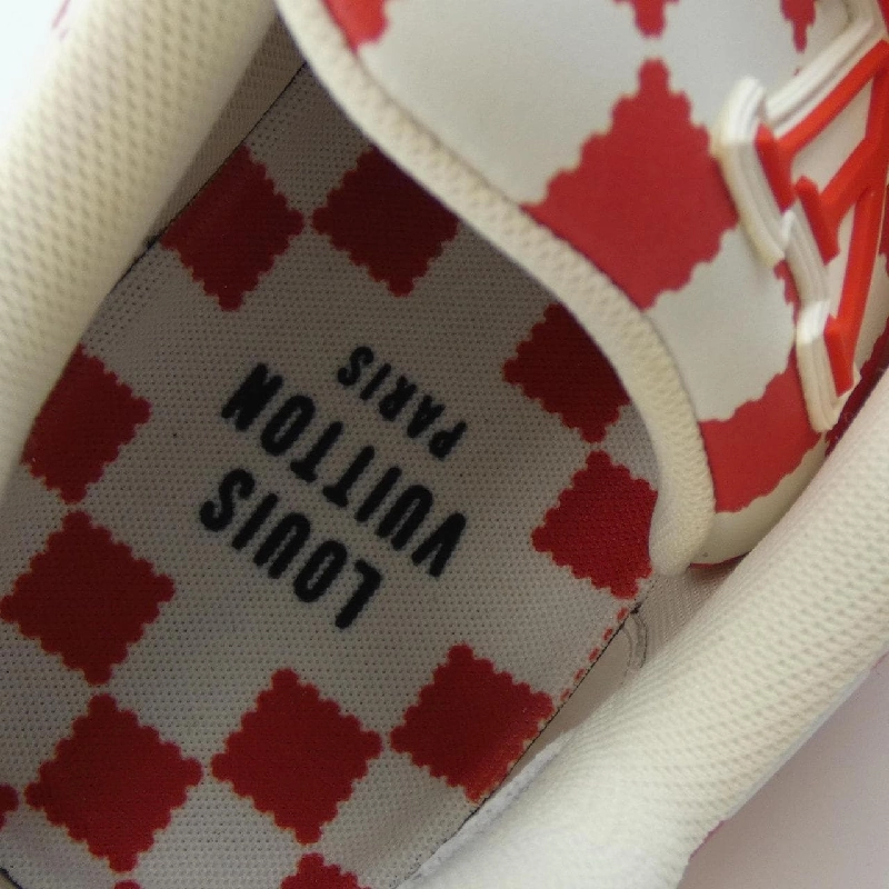 Giày sneaker LOUIS VUITTON - Hàng hiệu Authentic 905824