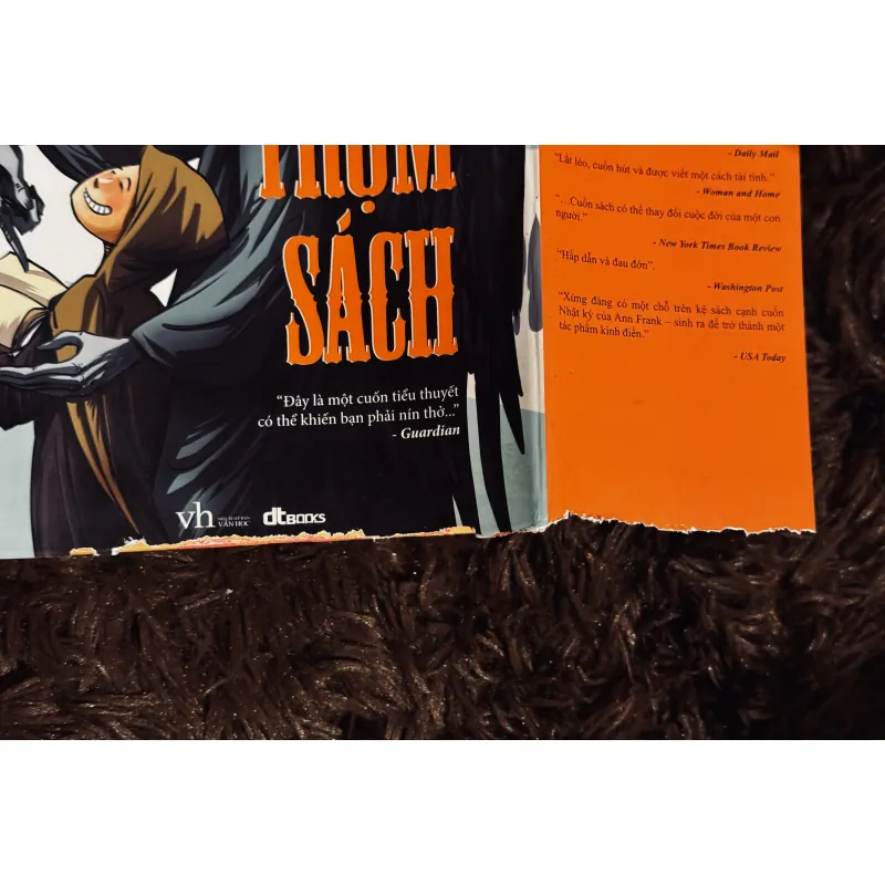 Kẻ trộm sách (bìa cứng)  1000109