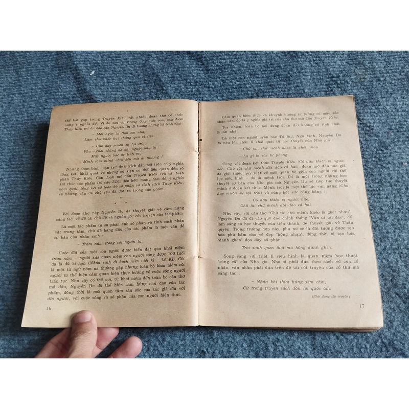 GIẢNG VĂN TRUYỆN KIỀU 504905