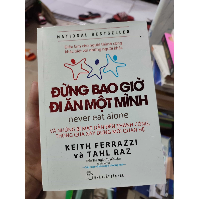 Đừng bao giờ đi ăn một mình - Sách mới Oreka-Blogmeo 44287