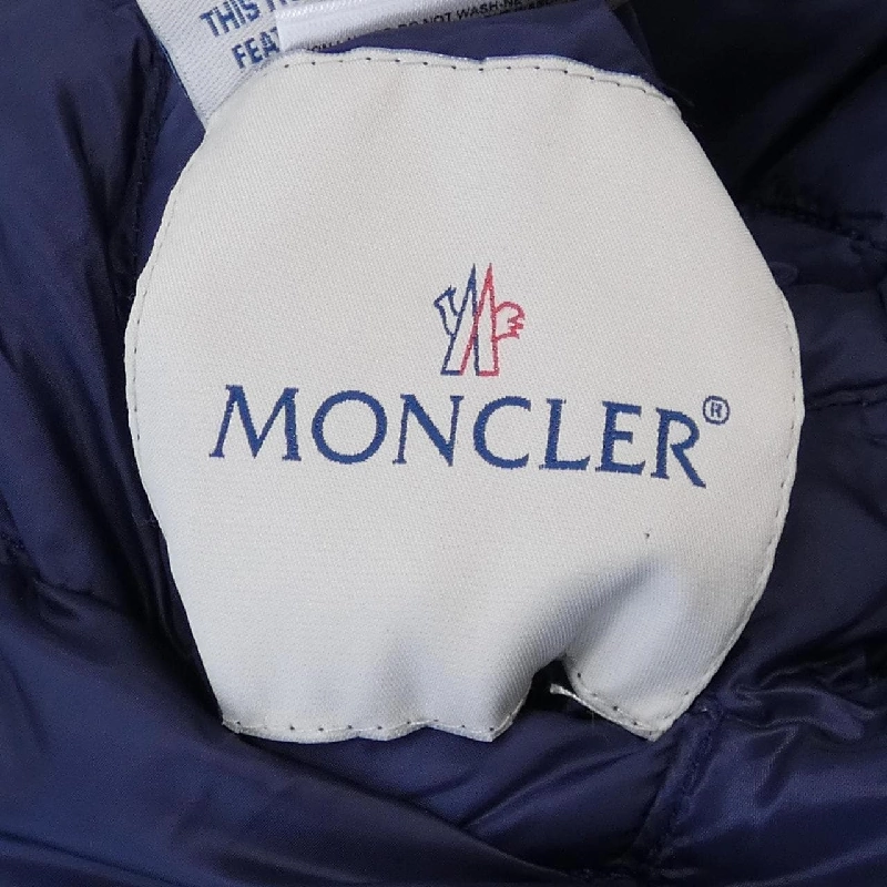 Áo khoác lông vũ MONCLER S 640202