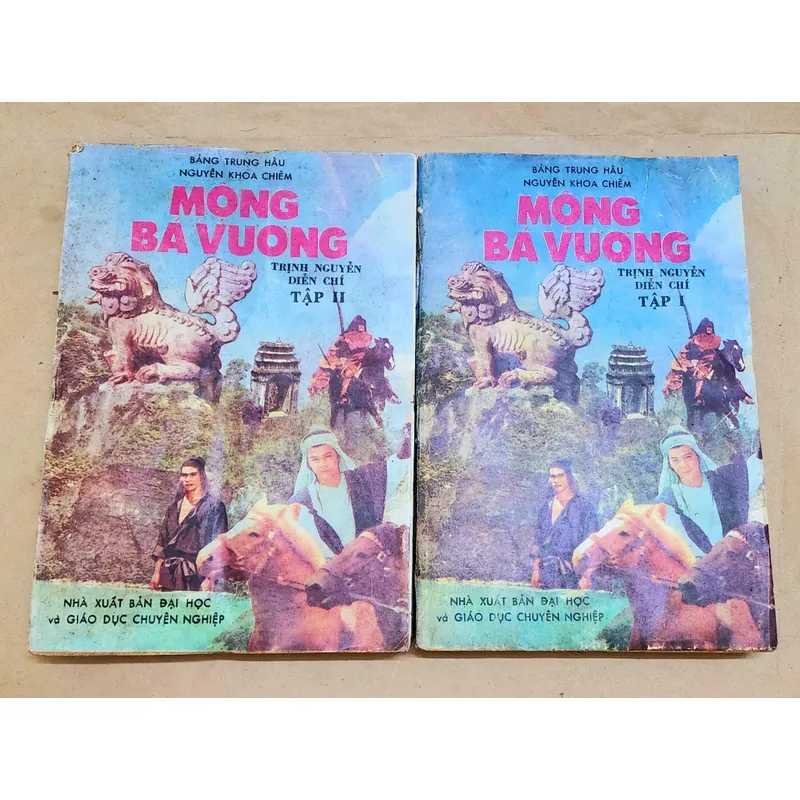 Trọn bộ 2 tập: MỘNG BÁ VƯƠNG (Bảng Trung Hầu, công thần 2 triều Chúa Nguyễn) 729181