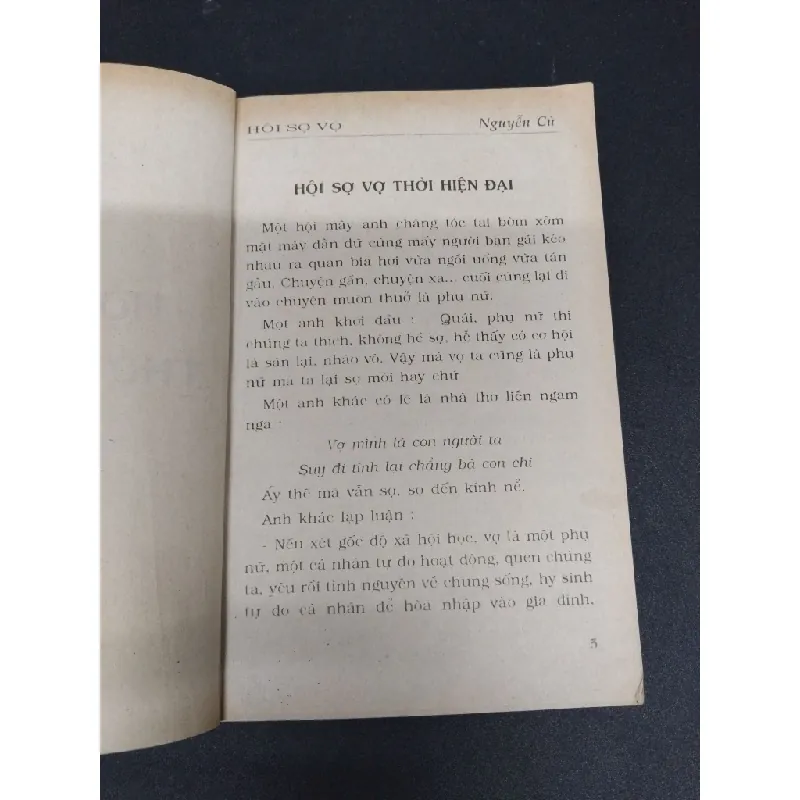 Hội sợ vợ thời hiện đại (tập truyện tiếu lâm mới) mới 70% ố vàng có viết bìa 1995 HCM2809 Nguyễn Cù VĂN HỌC 692578