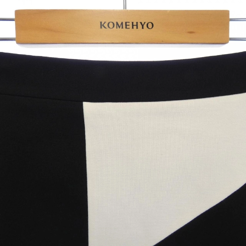 【Khuyến mãi】Chân váy MSGM 655217