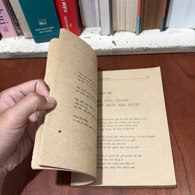 II Thơ: Nha Trang Thơ (1975-1985) - Chi Hội Văn Nghệ Nha Trang - 1985 765179