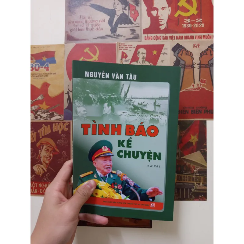 Sách Tình Báo Kể Chuyện - Nguyễn Văn Tàu mới 90% 961120