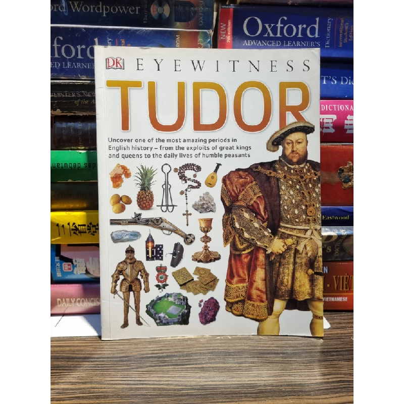TUDOR (Eyewitness) 203118