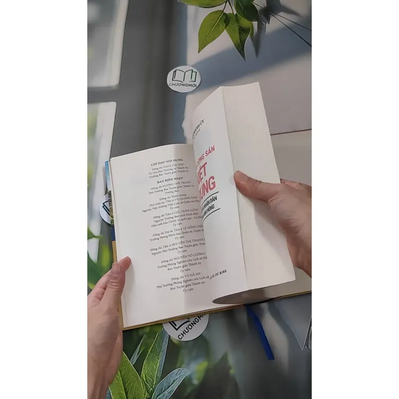 [MIỄN PHÍ BỌC SÁCH] Những chiến sĩ cộng sản hào kiệt, kiên trung 990219