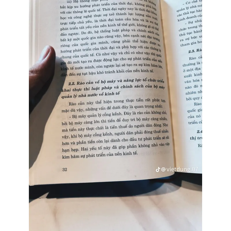 Các rào cản về thể chế kinh tế 933440